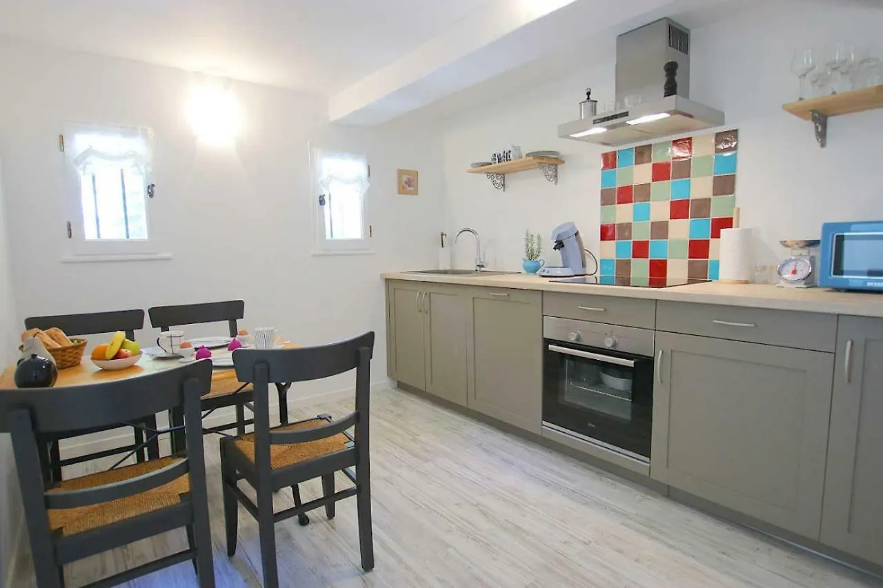 Villa Du Petit Bois Faucon  Apartment Faucon (Vaucluse)